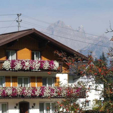 Haus Dachstein Schnitzer Hotell Eben Im Pongau Exteriör bild
