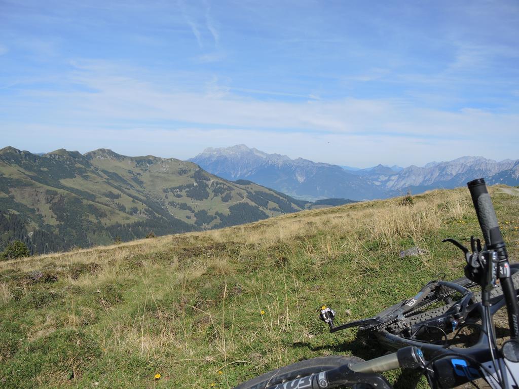 Haus Dachstein Schnitzer Hotell Eben Im Pongau Exteriör bild
